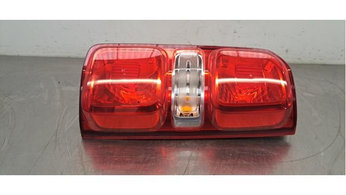 Feu arrière droit Citroen Jumpy