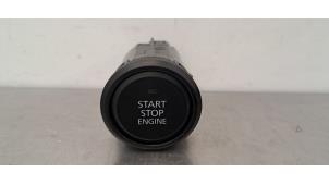 Gebruikte Start/Stop schakelaar Mazda CX-30 (DM) 2.0 e-SkyActiv-G 122 16V Prijs € 36,30 Inclusief btw aangeboden door Autohandel Didier
