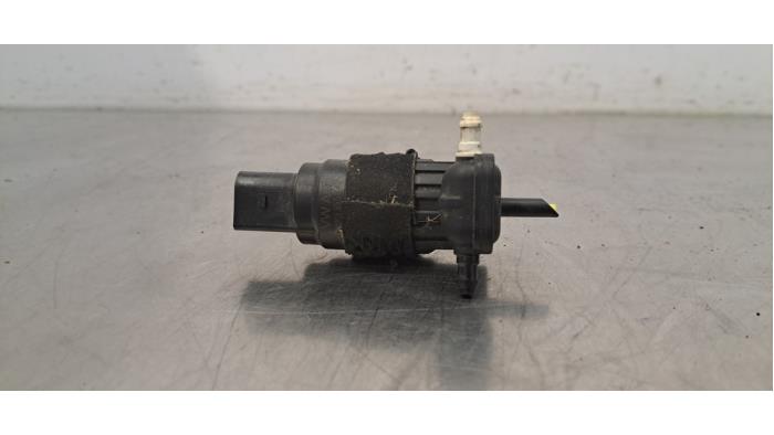 Ruitensproeierpomp voor Audi A6 Ruitensproeierpomp voor Audi A6