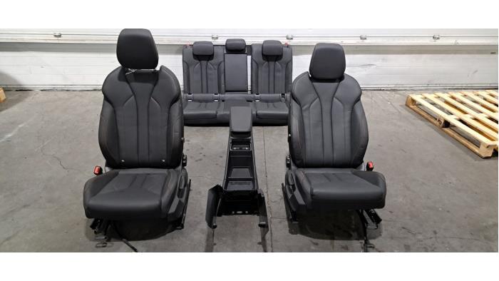 Bekleding Set (compleet) Skoda Enyaq IV Bekleding Set (compleet) Skoda Enyaq IV