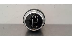 Gebruikte Pookknop Dacia Duster (SR) Prijs € 18,15 Inclusief btw aangeboden door Autohandel Didier