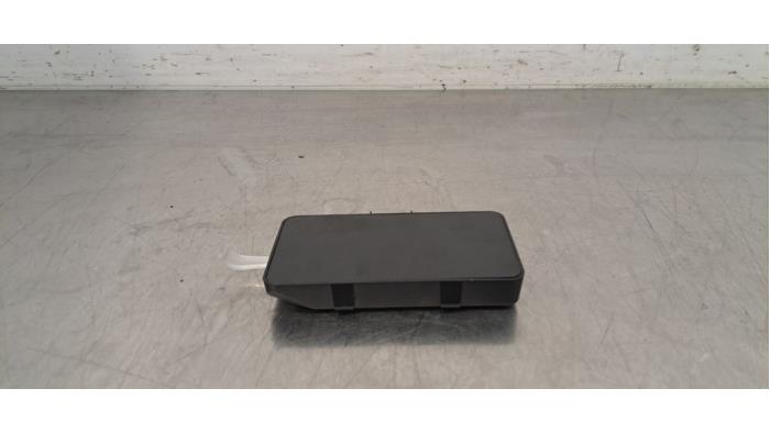 Draadloze oplader Renault Express