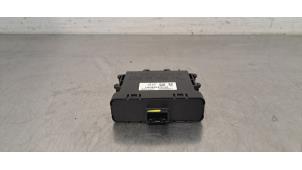 Gebruikte Gateway module Renault Express 1.3 TCE 100 16V Prijs € 66,55 Inclusief btw aangeboden door Autohandel Didier