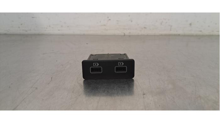 Connexion USB Renault Express