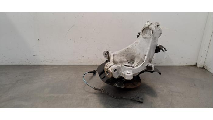 Fusee links-voor Nissan Qashqai