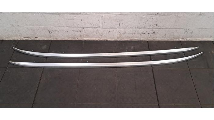 Kit rails de toit Nissan Qashqai Kit rails de toit Nissan Qashqai