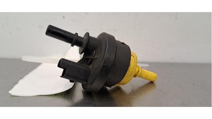 Vacuum ventiel Renault Express