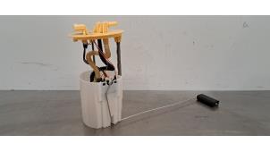 Gebruikte Tank element Pomp Renault Master III (FV) 2.3 dCi 135 16V FWD Prijs € 102,85 Inclusief btw aangeboden door Autohandel Didier