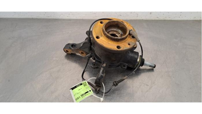 Fusee rechts-voor Renault Master