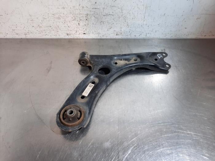 Bras de suspension avant droit Kia Cee&#039;d Sportswagon