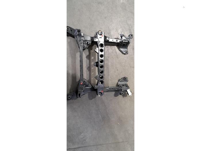 Subframe Mercedes Vito