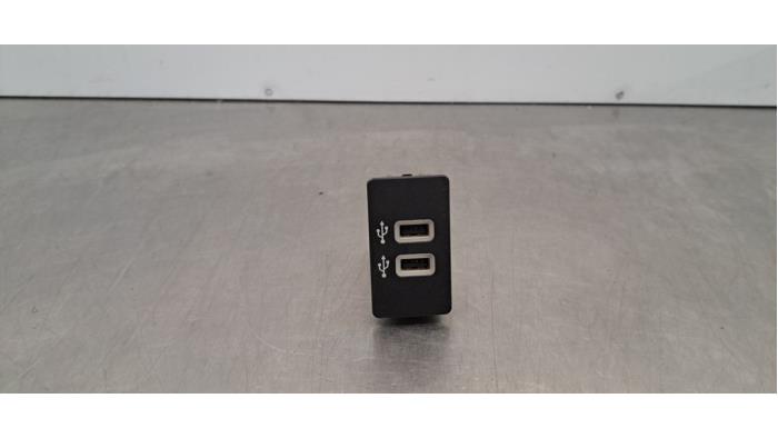 AUX/USB aansluiting Ford Ranger