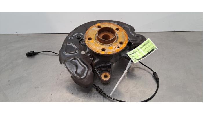 Fusee links-voor Mercedes Vito