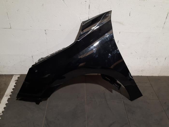 Aile avant gauche Opel Corsa Aile avant gauche Opel Corsa