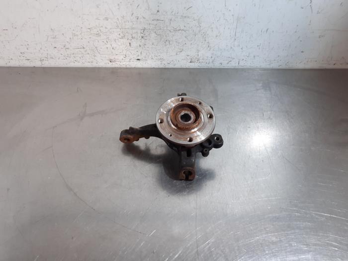 Fusee rechts-voor Opel Corsa