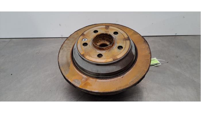 Fusee links-achter Mercedes Vito Fusee links-achter Mercedes Vito