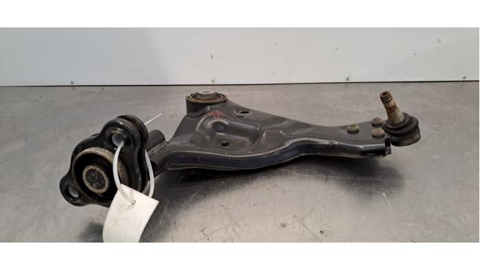 Bras de suspension avant gauche Mercedes Vito