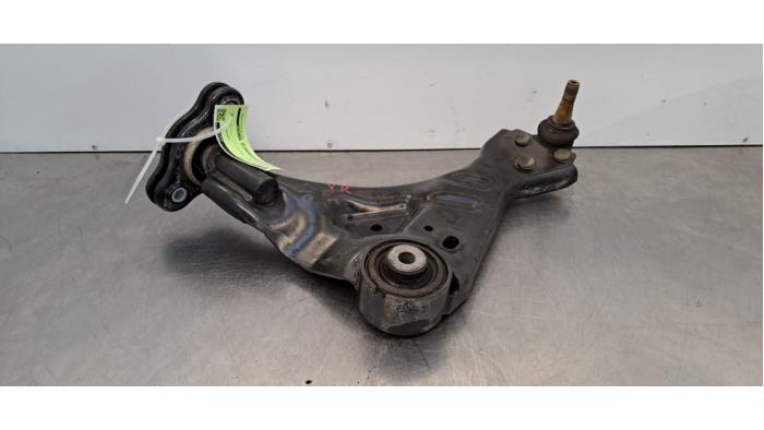 Bras de suspension avant droit Mercedes Vito