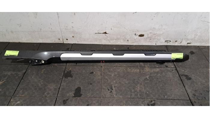 Stogo bėgių dangtis Ford Ranger Stogo bėgių dangtis Ford Ranger