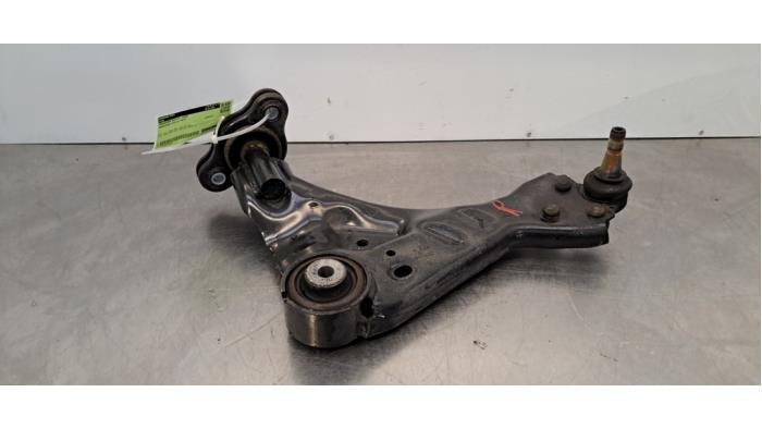Bras de suspension avant droit Mercedes Vito