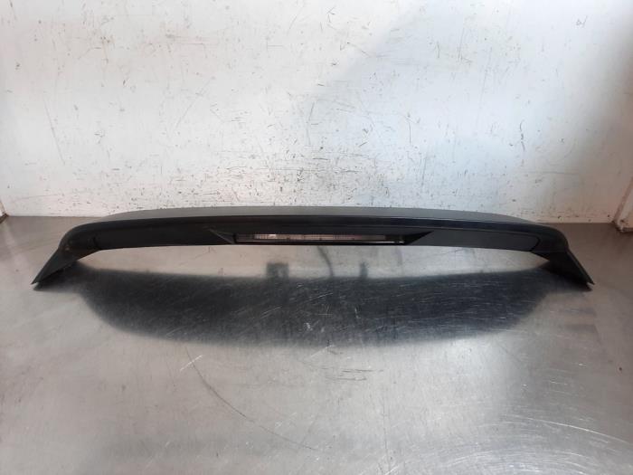 Extra Remlicht midden Opel Corsa