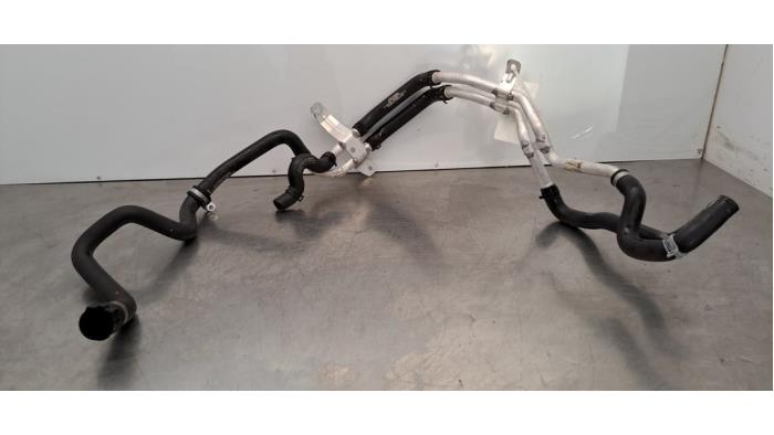 Tuyau radiateur Mercedes Vito