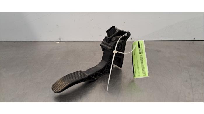 Pedal gazu Mercedes Vito