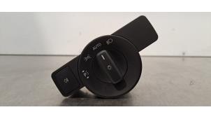 Gebruikte Schakelaar Koplamp Ihv Mercedes Vito Tourer (447.7) 2.0 119 CDI 16V Prijs € 30,25 Inclusief btw aangeboden door Autohandel Didier