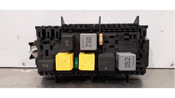 Zekeringkast Mercedes Vito