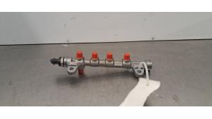 Gebruikte Injector brug Opel Combo 1.6 CDTI 16V Prijs € 102,85 Inclusief btw aangeboden door Autohandel Didier