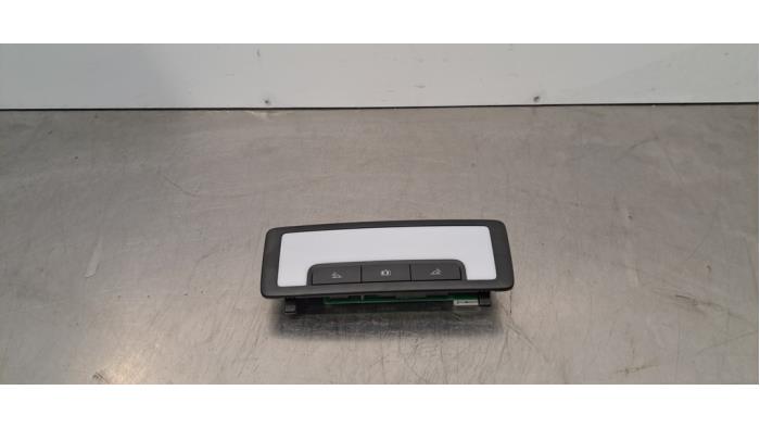 Eclairage intérieur avant MG 3