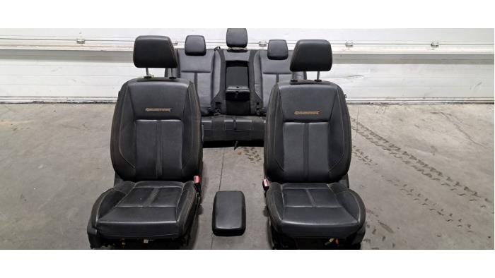 Bekleding Set (compleet) Ford Ranger Bekleding Set (compleet) Ford Ranger