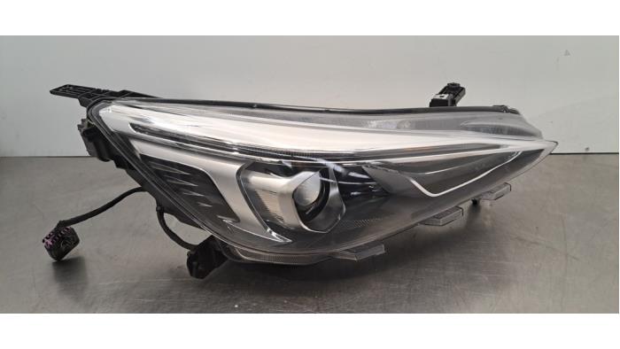 Headlight, right MG 3