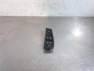 Gebruikte Combischakelaar ramen BMW 1 serie (F40) 116d 1.5 12V TwinPower Prijs € 54,45 Inclusief btw aangeboden door Autohandel Didier