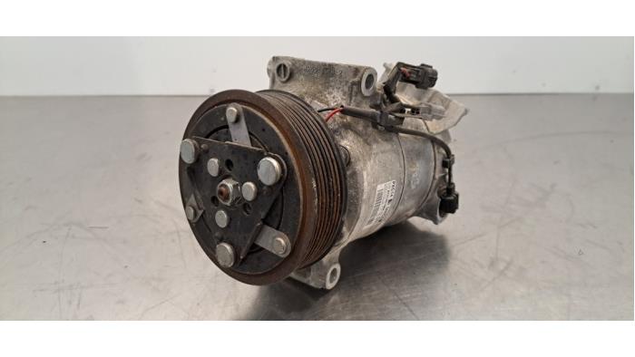 Pompe clim Renault Grand Scenic