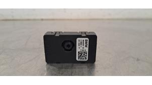Gebruikte Antenne Versterker BMW X5 (G05) xDrive 25d 2.0 16V Prijs € 24,20 Inclusief btw aangeboden door Autohandel Didier