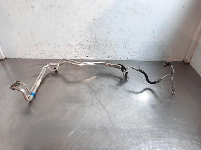 Tuyau clim Ford Transit Connect