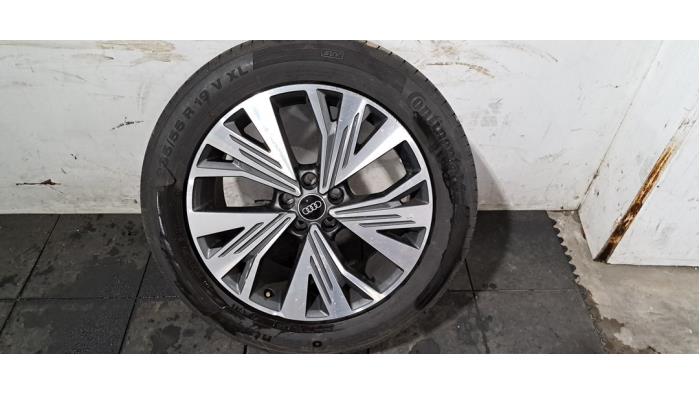 Jante + pneumatique Audi Q4