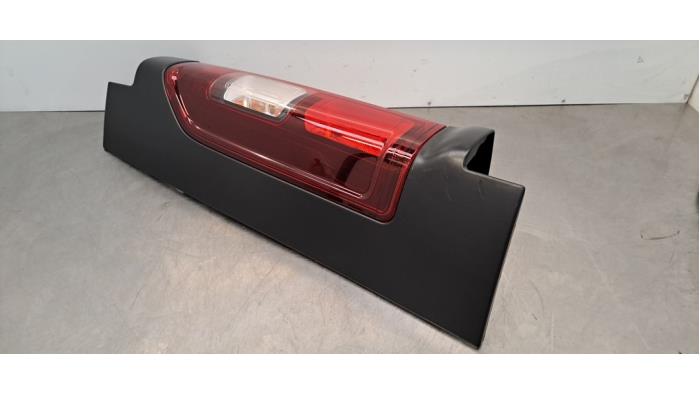 Tylne swiatlo pozycyjne lewe Renault Trafic Tylne swiatlo pozycyjne lewe Renault Trafic