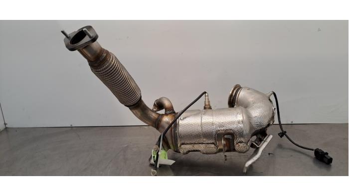 Collecteur d' échappement + catalyseur MG 3 Collecteur d' échappement + catalyseur MG 3