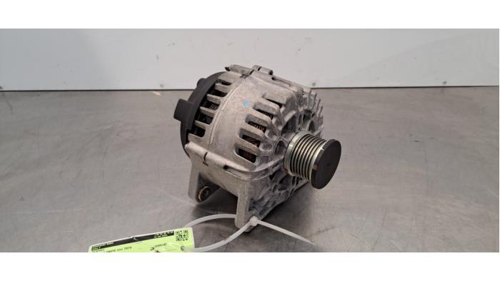 Dynamo Renault Trafic