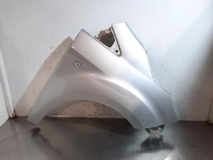 Gebruikte Spatbord rechts-voor Ford Transit Courier 1.5 TDCi 75 Prijs € 163,35 Inclusief btw aangeboden door Autohandel Didier