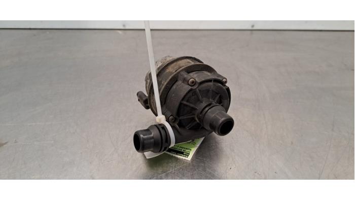 Pompe à eau supplémentaire Mercedes C-Klasse