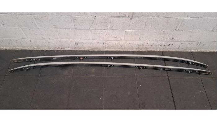 Kit rails de toit Mercedes C-Klasse Kit rails de toit Mercedes C-Klasse