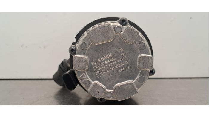 Pompe à eau supplémentaire Mercedes GLE