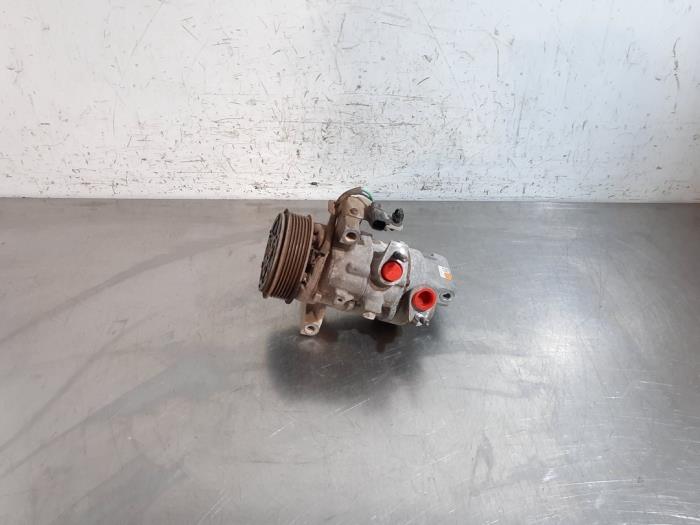 Pompe clim Ford Transit Courier