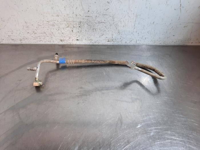 Tuyau clim Ford Transit Courier