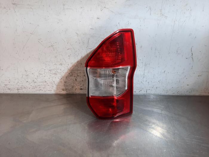 Feu arrière droit Ford Transit Courier Feu arrière droit Ford Transit Courier