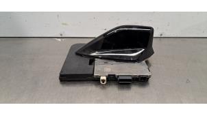 Gebruikte Antenne DS Automobiles DS 7 1.6 16V E-Tense 300 4x4 Prijs € 332,75 Inclusief btw aangeboden door Autohandel Didier