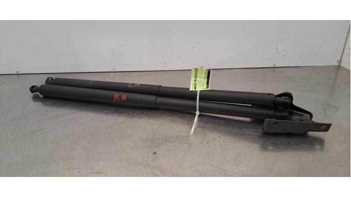 Kit amortisseur couvercle coffre Mercedes V-Klasse Kit amortisseur couvercle coffre Mercedes V-Klasse